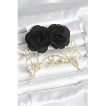 Pirinç Gold Renk Siyah Gül Model Kadın Küpe
