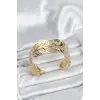 Gold Renk Pirinç Levha Yaprak Model Kadın Bileklik
