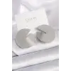 Pirinç Gümüş Renk Daire Plaka Model Kadın Küpe