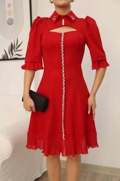 Göğüs Dekolteli El İşlemeli Gömlek Yaka Elbise 2310-Kırmızı