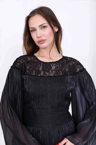 Dantel ve Pelerin Detaylı İşlemeli Abiye Elbise 2762-Siyah