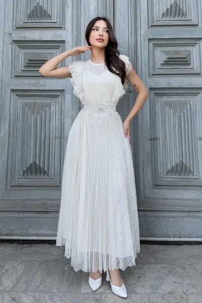 Straplez Yaka Omuz Fırfır Detaylı Kemerli Abiye Elbise 2282-Beyaz