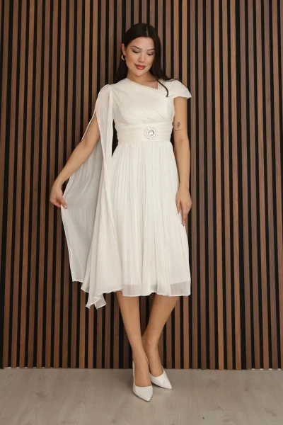 Asimetrik Yaka Büzgü Detaylı Pelerinli Midi Abiye Elbise 2353-Beyaz