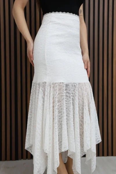 Asimetrik Kesim Dantel Etek 6077-Beyaz