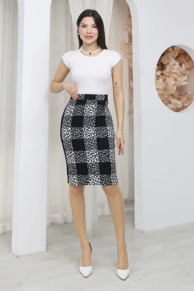 Flok Baskılı Kare Desenli Midi Kalem Etek 6074-Siyah/Beyaz Kare