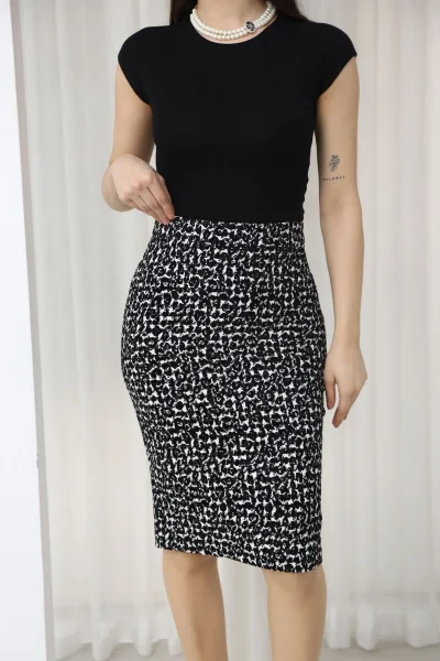Flok Baskılı Kazayağı Desenli Midi Kalem Etek 6074-Siyah/Beyaz Kazayağı