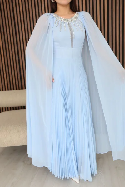 Pelerin Kollu Taş İşlemeli ve Bel Detaylı Abiye Elbise 2256-Bebe Mavisi