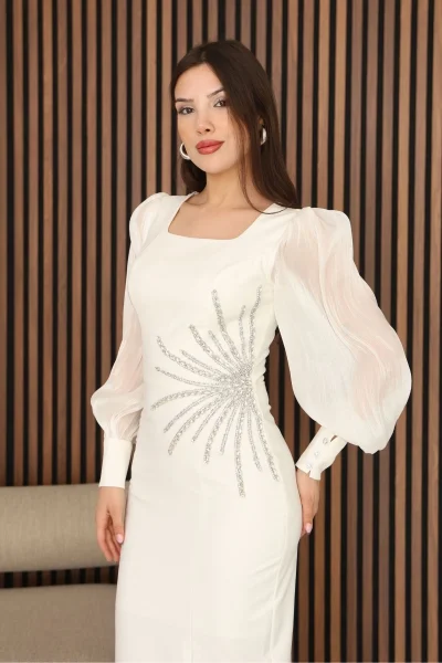 Taş Süslemeli Kare Yaka Balon Kol Yırtmaçlı Abiye Elbise 2345-Beyaz