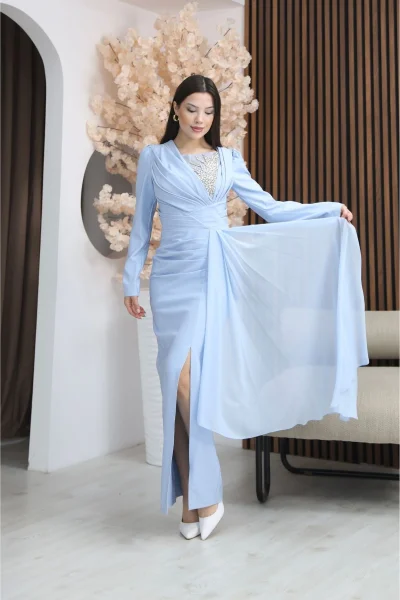 Taş İşlemeli ve Pile Detaylı Pelerinli Abiye Elbise 2312-Bebe Mavisi