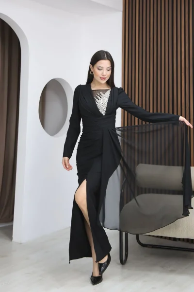 Taş İşlemeli ve Pile Detaylı Pelerinli Abiye Elbise 2312-Siyah