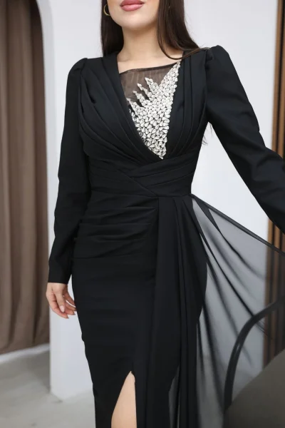 Taş İşlemeli ve Pile Detaylı Pelerinli Abiye Elbise 2312-Siyah