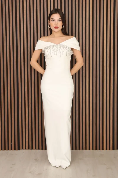 Kayık Yaka Taş İşlemeli Uzun Balık Abiye Elbise DP5996-Beyaz