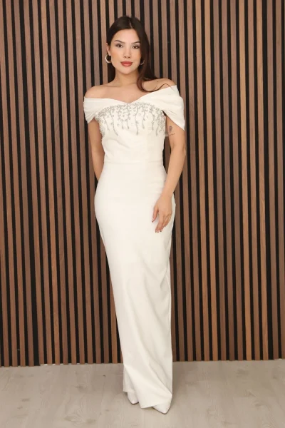 Kayık Yaka Taş İşlemeli Uzun Balık Abiye Elbise DP5996-Beyaz