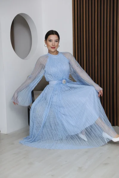 Pilise Detaylı Kemerli Rahat Form Tül Elbise 2305-Bebe Mavisi