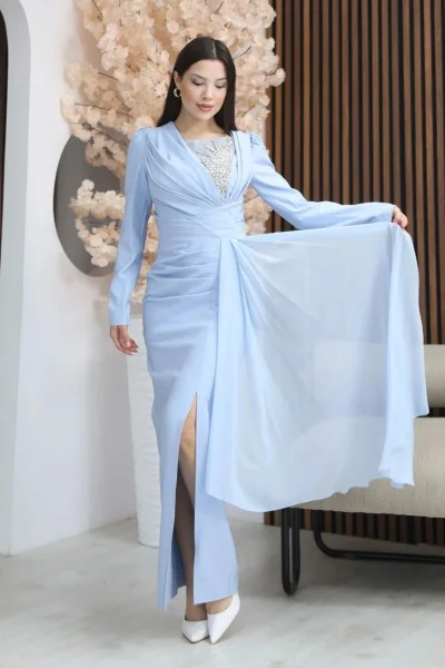 Taş İşlemeli ve Pile Detaylı Pelerinli Abiye Elbise 2312-Bebe Mavisi