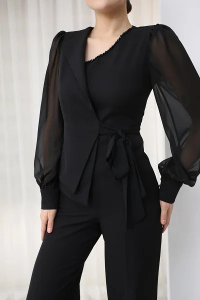 Nursel Ergin Bağlama Detaylı Asimetrik Yaka Tulum 6043-Siyah