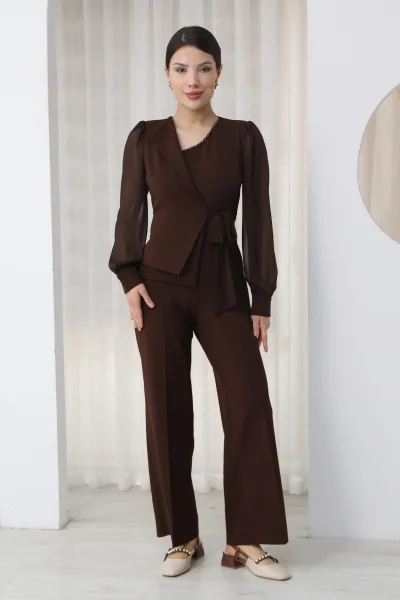 Nursel Ergin Bağlama Detaylı Asimetrik Yaka Tulum 6043-Kahverengi