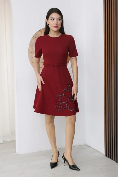 Nursel Ergin İşleme Detaylı Kemerli Elbise 6082-Bordo