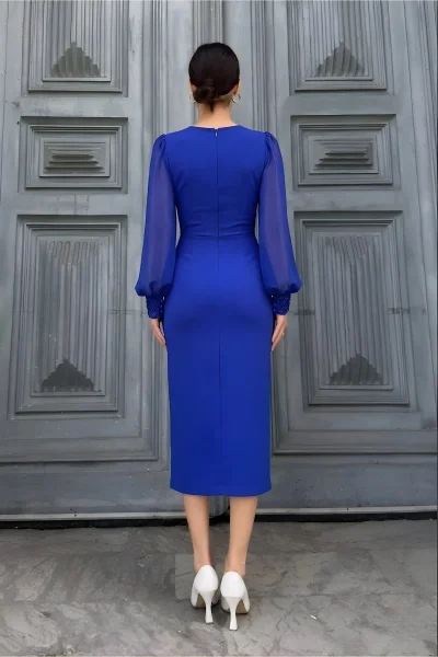 Yaka Detaylı Taş ve İnci Süslemeli Abiye Elbise 2204-Saks