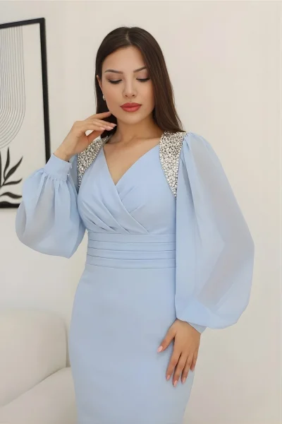 İşlemeli Omuz Detaylı Balon Kollu Kruvaze Yaka Midi Elbise 2326/1-Bebe Mavisi