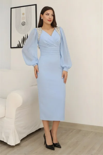 İşlemeli Omuz Detaylı Balon Kollu Kruvaze Yaka Midi Elbise 2326/1-Bebe Mavisi