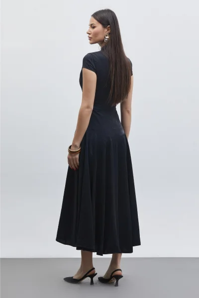 V Yaka Etek Detaylı Midi Elbise 6086-Siyah