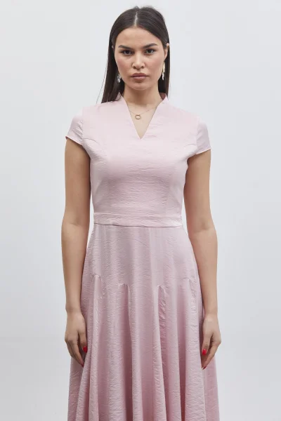 V Yaka Etek Detaylı Midi Elbise 6086-Pudra