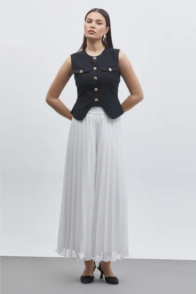 Düğme Detaylı Yelek ve Piliseli Pantolon İkili Takım 6088-Siyah/Beyaz