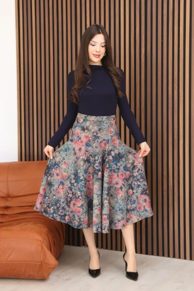 Baskılı ve Payetli Kadife Kloş Etek 6070-Lacivert/Çok Renkli