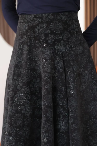 Baskılı ve Payetli Kadife Kloş Etek 6070-Siyah/Çağla