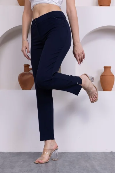 Cep Detaylı Bilek Boy Kadın Kumaş Pantolon 0101-Lacivert