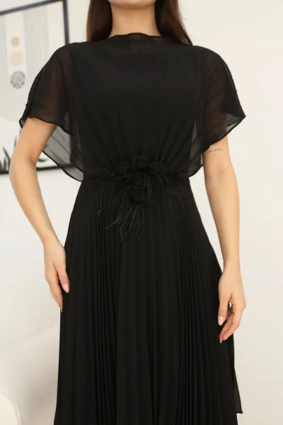 Çiçek Detaylı Piliseli Elbise 2378-Siyah