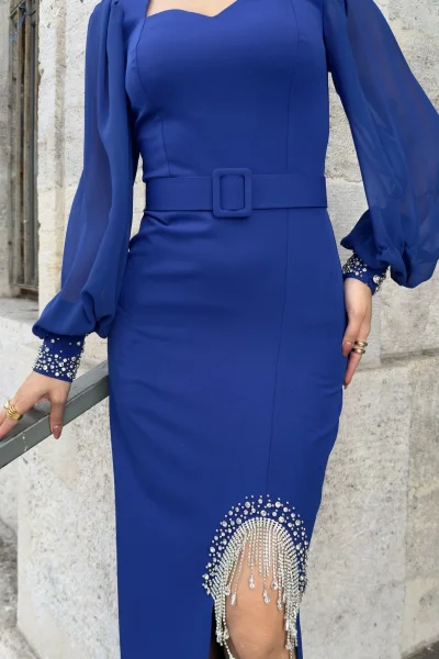 Kalp Yaka İnci ve Zincir Süslemeli Kemerli Abiye Elbise 2238-Saks