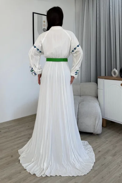 Nakış Ve Kemer Detaylı Pamuk Tesettür Elbise 747-Beyaz/Yeşil