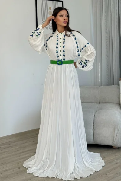 Nakış Ve Kemer Detaylı Pamuk Tesettür Elbise 747-Beyaz/Yeşil