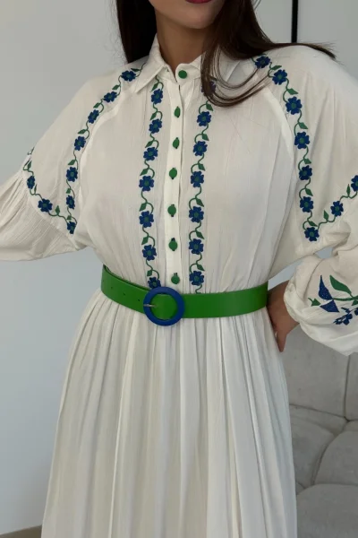 Nakış Ve Kemer Detaylı Pamuk Tesettür Elbise 747-Beyaz/Yeşil