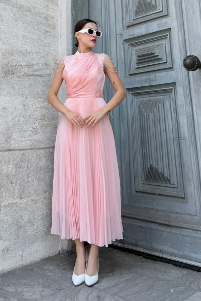 Omuz İşlemeli Pliseli Abiye Elbise 2385-Pudra