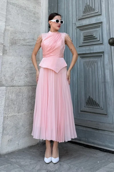 Omuz İşlemeli Pliseli Abiye Elbise 2385-Pudra