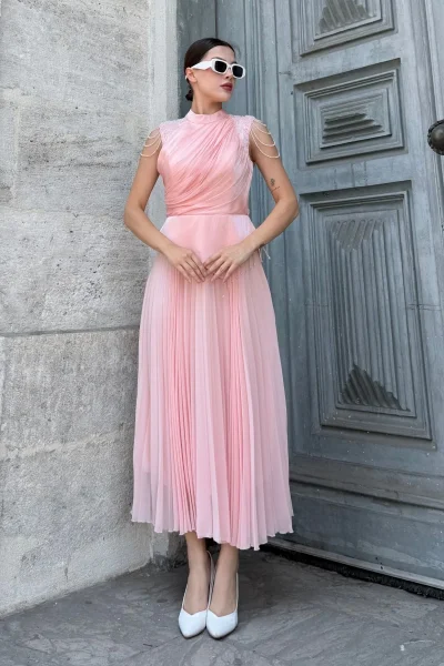 Omuz İşlemeli Pliseli Abiye Elbise 2385-Pudra