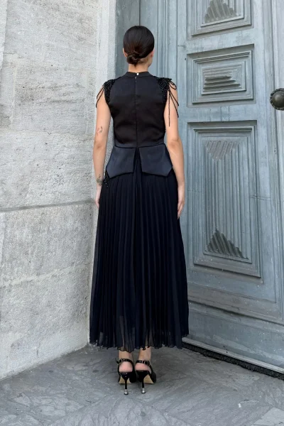 Omuz İşlemeli Pliseli Abiye Elbise 2385-Siyah