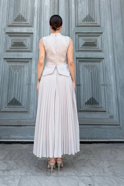 Omuz İşlemeli Pliseli Abiye Elbise 2385-Bej