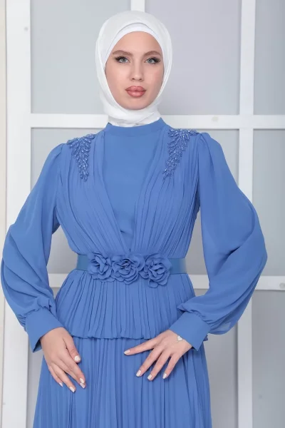 Omuz Ve Kemer Detaylı Pliseli Tesettür Abiye Elbise 816-İndigo