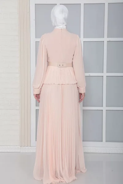 Omuz Ve Kemer Detaylı Pliseli Tesettür Abiye Elbise 816-Pudra