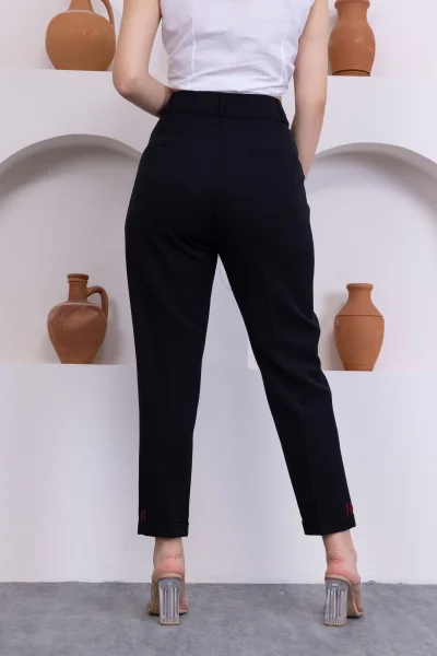 Pile Detaylı Duble Paça Kadın Kumaş Pantolon 324-Siyah