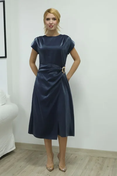 Toka ve Drape Detaylı Soft Saten Midi Elbise 6042-Lacivert