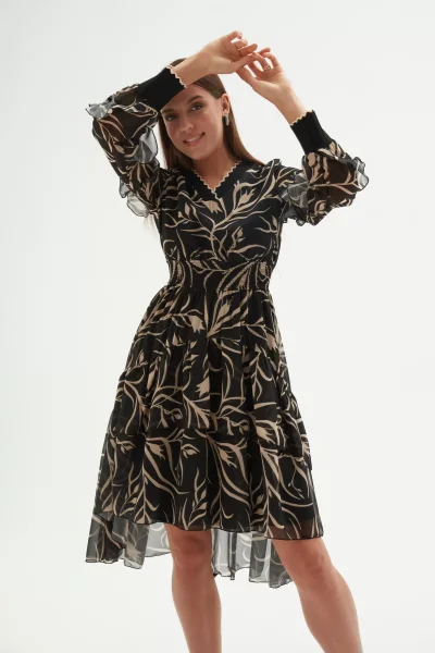 V Yaka Eteği Büzgülü Elbise 1779-Siyah/Vizon