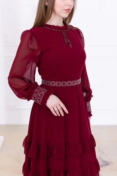Yaka İşlemeli Taşlı Kol ve Kemer Detaylı Kat Kat Abiye Elbise 2756-Bordo