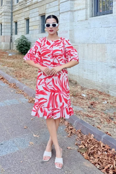 Yaka Lastikli Fırfır Detaylı Rahat Form Viskon Elbise 6024-Fuşya