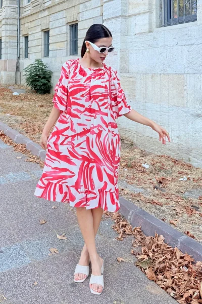 Yaka Lastikli Fırfır Detaylı Rahat Form Viskon Elbise 6024-Fuşya