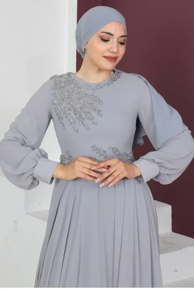 Yaka Ve Bel Detaylı Tesettür Abiye Elbise 657-Gri